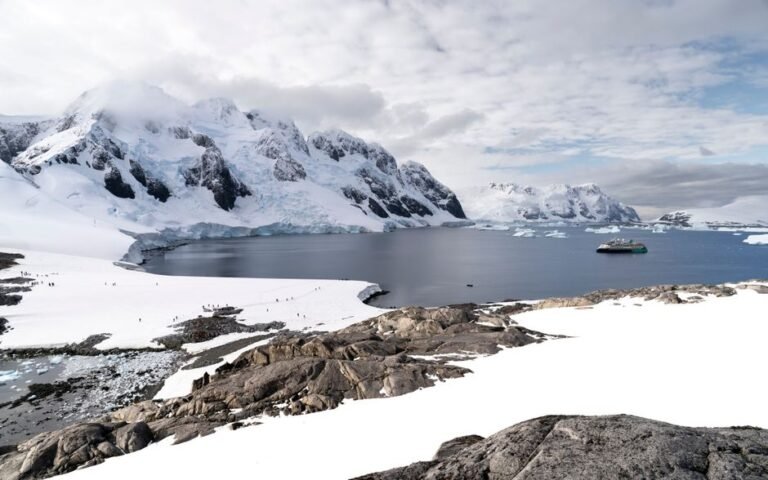 California's Pioneering Spirit: The Snow Cruiser's Epic Antarctic Journey