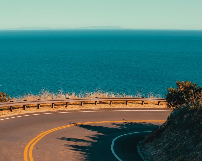 The Ultimate California Coastal Road Trip: Pacific Coast Highway Adventure